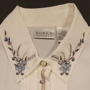 Koret Petite Size 8 White Blouse With Bead Detail